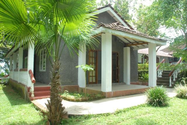 Panthiya Estate Bungalow Villa Matugama Exteriör bild