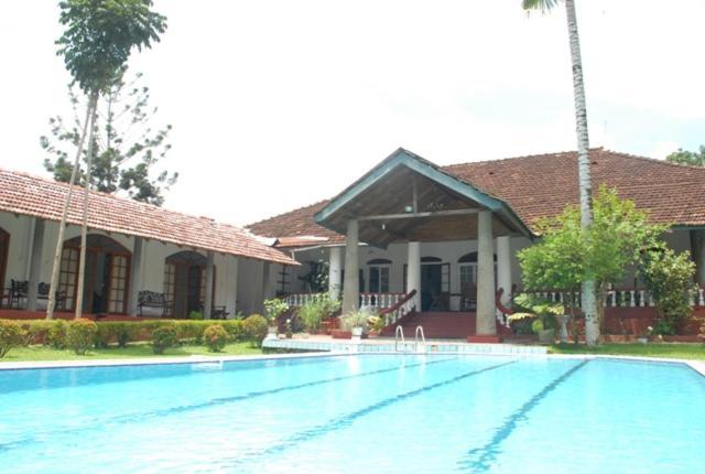 Panthiya Estate Bungalow Villa Matugama Exteriör bild